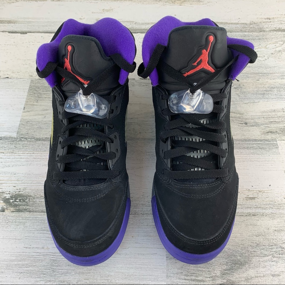 Nike Air Jordan 5Retro GG Raptors Basketball Shoes 7.5 Youth or 9 in woman’s